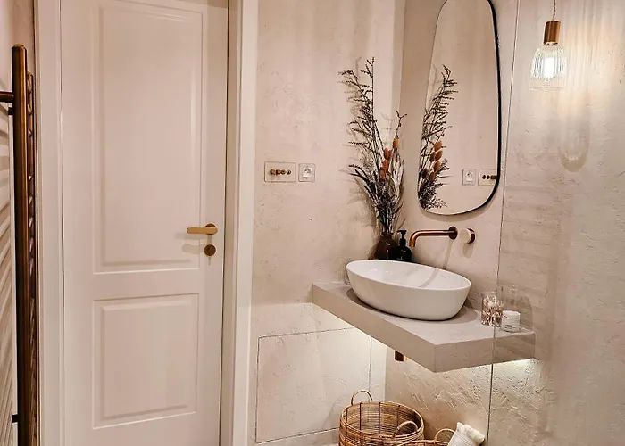 New Design Top-class Next To The Castle-free Parking-terrace