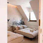 New Design Top-class Next To The Castle-free Parking-terrace Apartment